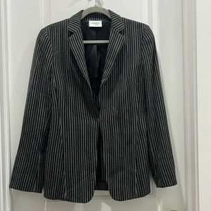 Akris Punto Pinstriped Black Blazer Sz 6